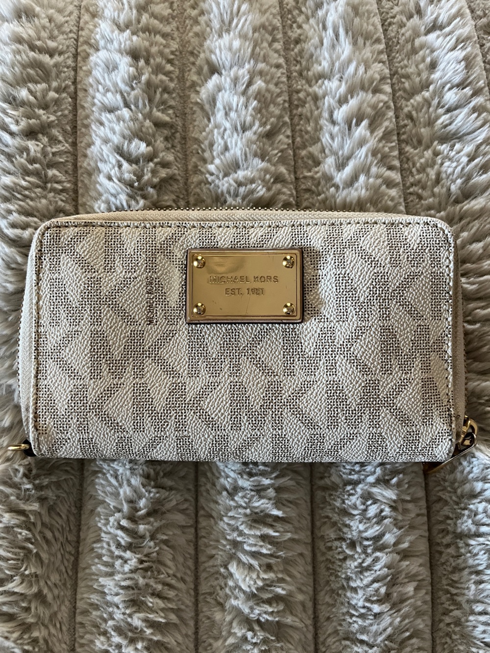 Michael Kors Cream and Gold Signature Zip Wallet